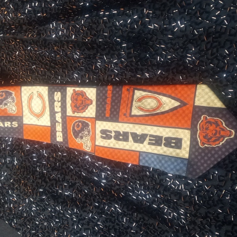 "Da Bears", officially licensed by NFL, 100% silk  Chicago Bears neck tie.